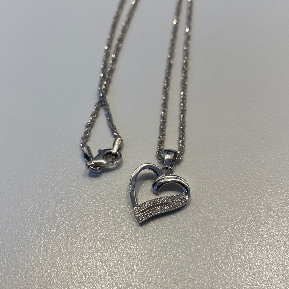 Heart necklace